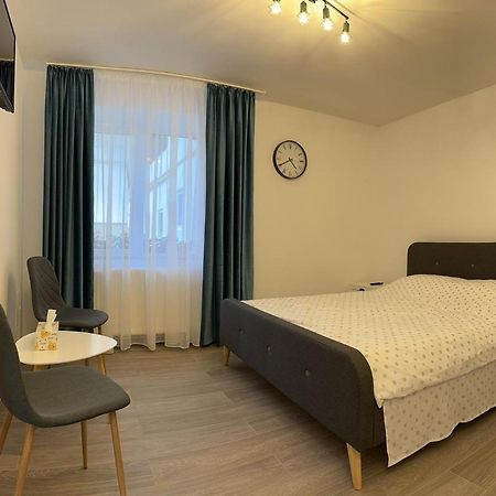 Easy Living Apartments - Old Town Брашов Екстериор снимка